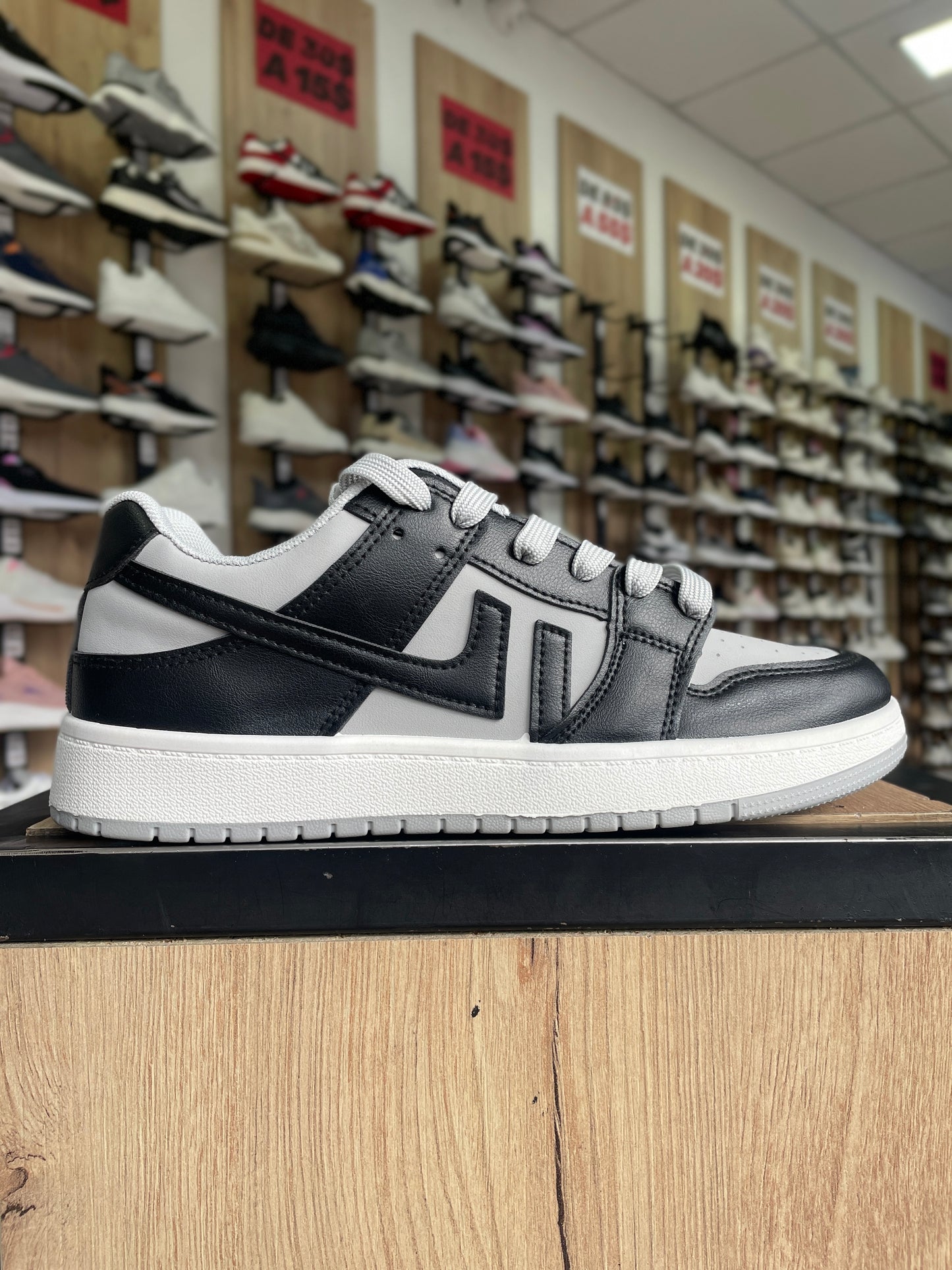 SNEAKER LW PLOMO