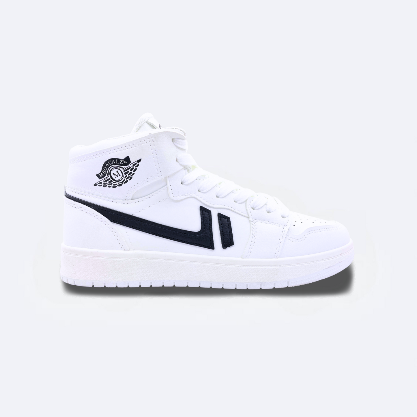 SNEAKER HIGH BLANCO Y LOGO NEGRO