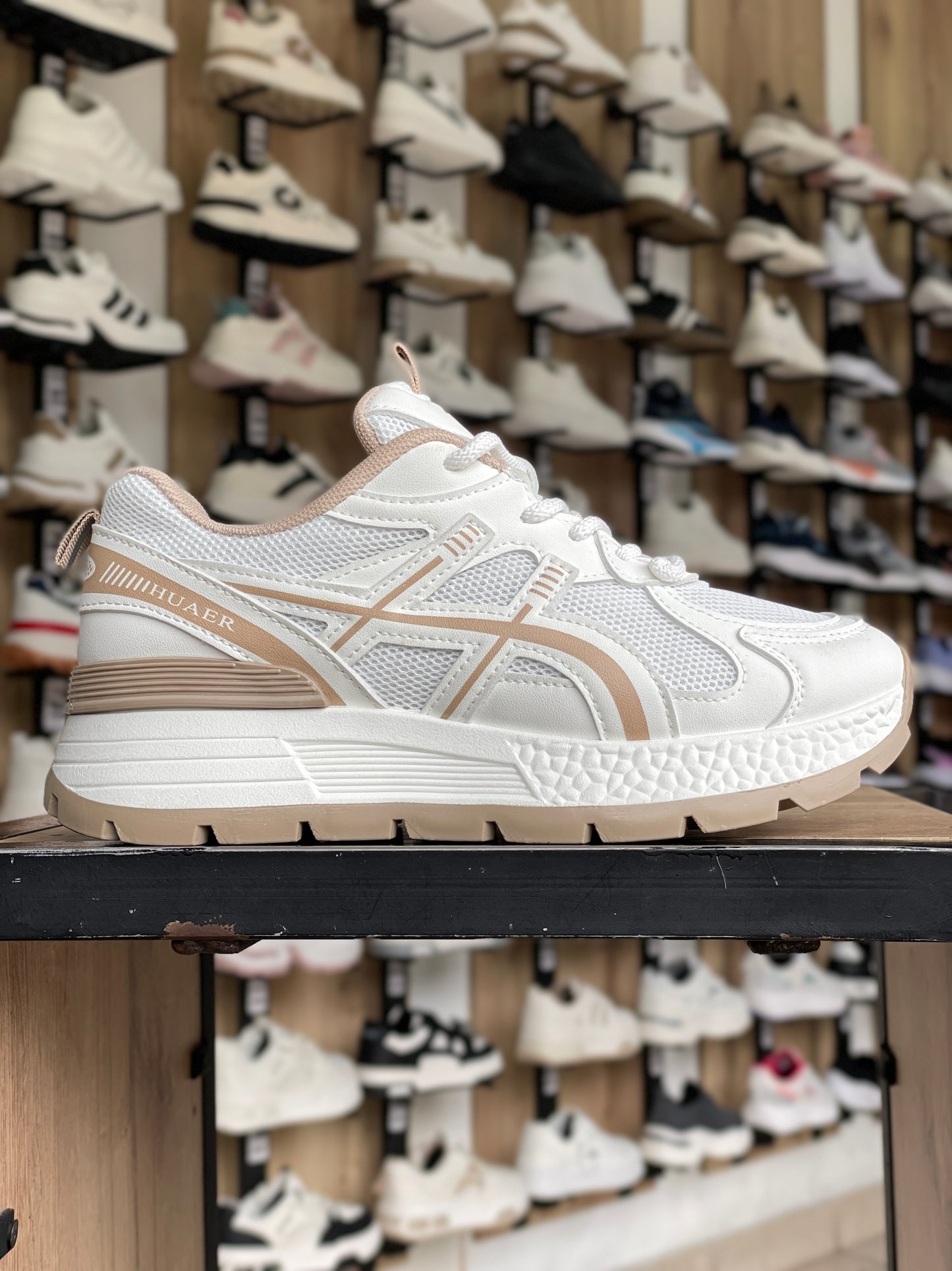 ZAPATILLA AC BEIGE